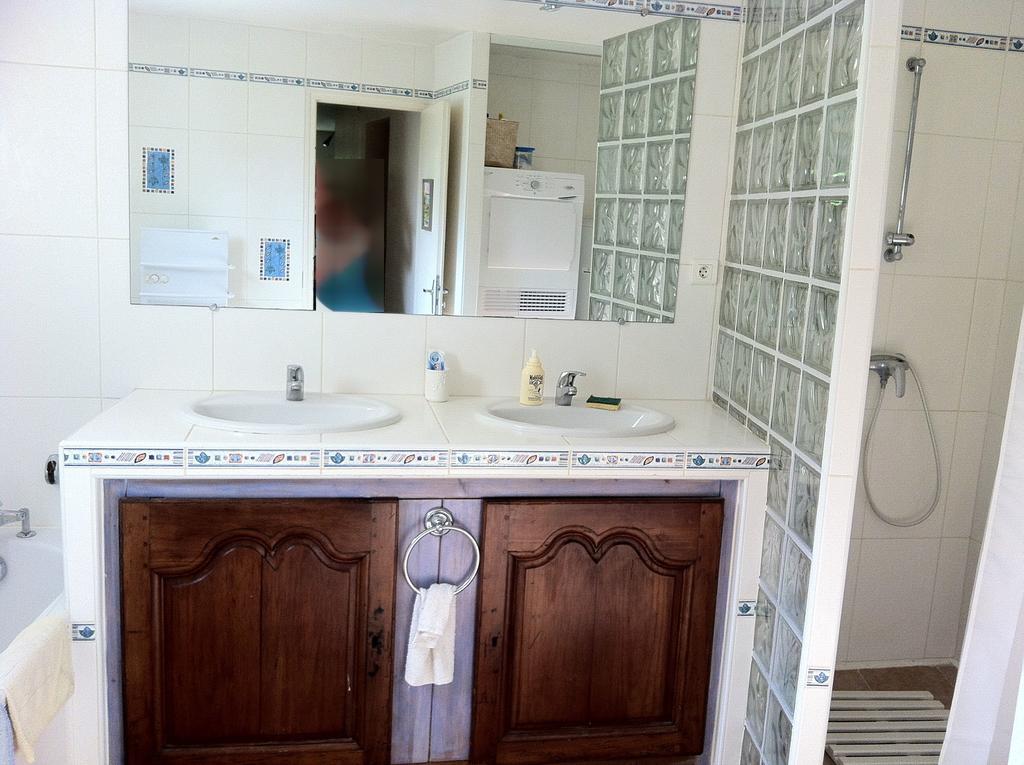 Gite La Maison De La Pimpine Lignan De Bordeaux Kamer foto